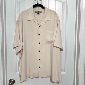 Tommy Bahama 100% Raw Silk Button Up shirt Men’s size large Cream Beige